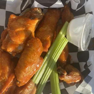 Really good hot wings!