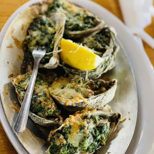 a plate of oysters