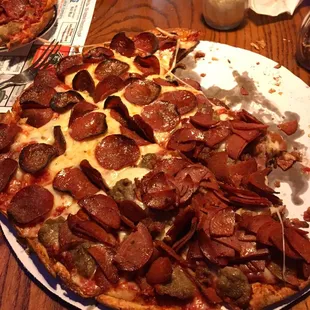 Half pep / half meat lovers
