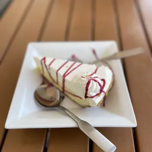 Key lime pie for two please.