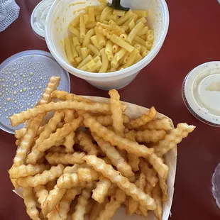 Kids Kid&apos;s Mac and Cheese with French Fries