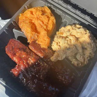 BBQ ribs (sf) , Candied Yams (gf, sf) , Seafood Mac&apos; n Cheese