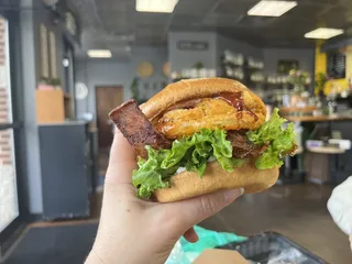 Hue Cafe & Apothecary