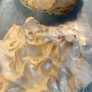 Chocolate meringue