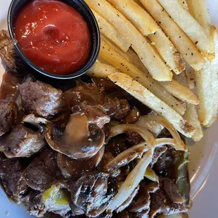 OMG!! These were delicious!!! Steak tips with green peppers, onions, mushrooms and gravy. On the menu it is called Festus Steak Tips