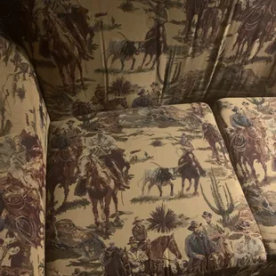 The amazing love seat from the olden day