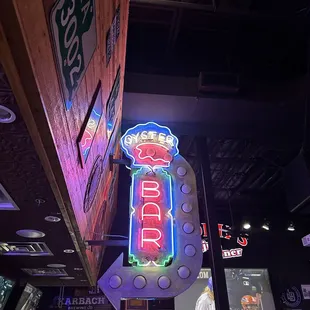 Dodie 's Famous Po ' Boys