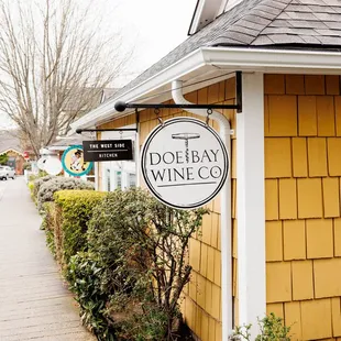 a sign for doe bay winery