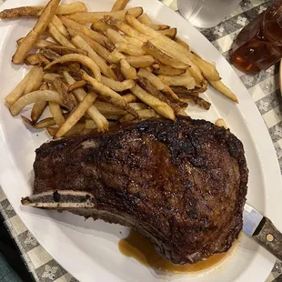 King sized Ribeye with fries