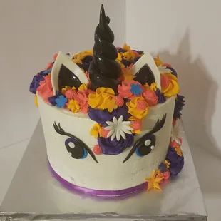 a cake decorated with flowers