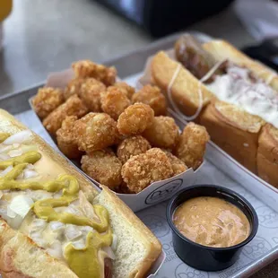 Chili Idol extra mustard, tots, special sauce and The Fonz