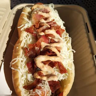 Baja dog - Applewood bacon, Poblano peppers, Monterey Jack cheese, chipotle aioli.