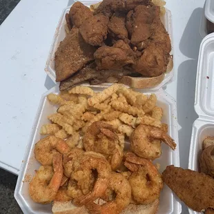 Around the word. It has ribs fish wings and fries and bread. (You can't go wrong). Shrimp plate. Best shrimp ever!