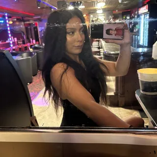 Victoria V.
