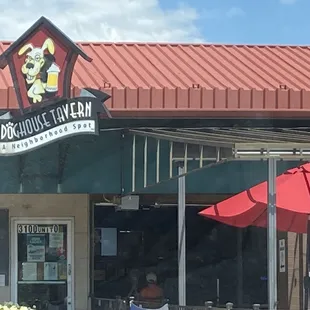 Doghouse Tavern