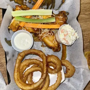 Buffalo Garlic Parmesan, onion rings and coleslaw