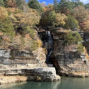 Dogwood Canyon Falls