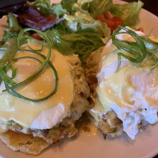 Crab cake benedict