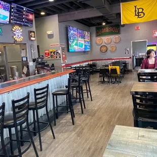 Lots of TVs with the games on.