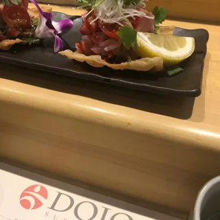 Hamachi Taco