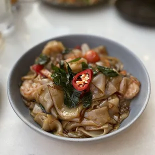 Drunken Noodles w/ Shrimp