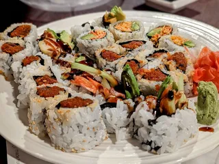 Seoul Pub Sushi Chicken Beer