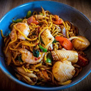 Hangover Lo Mein. It's ok. Sauce is too sweet for me. Hoisin and/or tamarind forward...