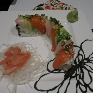 Awesome roll -- essentially salmon and albacore(?) atop a Cali roll. Moist, fresh, and delicious and only $9.