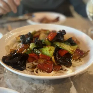 Royal Laghman, vegetarian