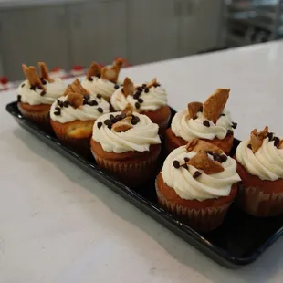 Cannoli cupcake