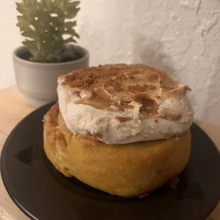 Vegan pumpkin cinnamon roll