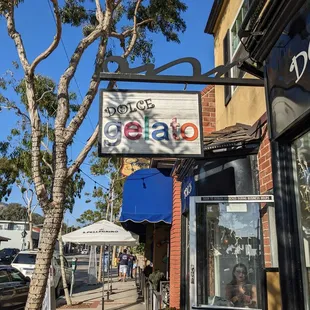 Storefront of Dolce Gelato