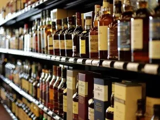 Hum's Liquor Store