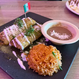 Tamales en Salsa Verde