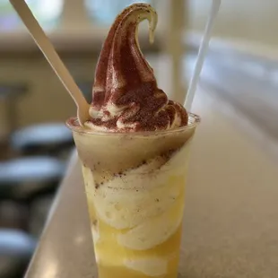 Pineapple Float w/ Li Hing Powder