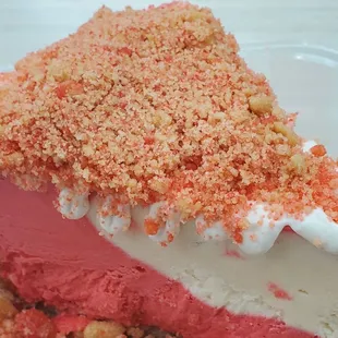 Strawberry Crunch Cheesecake