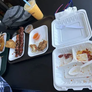 A bunch of good, but COLD food! ‍‍