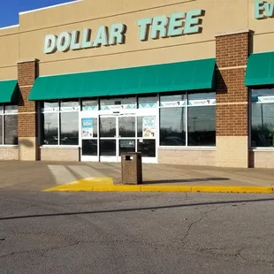 The Front &amp; Signage  01-09-2020