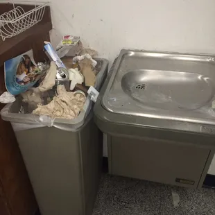 Cleaning does NOT happen here. At all!