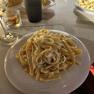 pasta dish, pasta, food