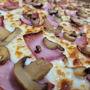 Ham and Mushroom Pizza.