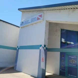 Official scuba center