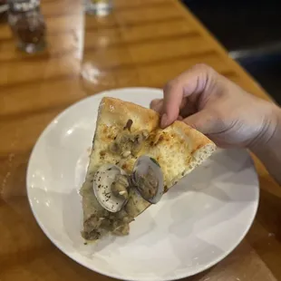 Clam Pizza