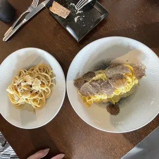 BUCATINI 'CACIO E PEPE'