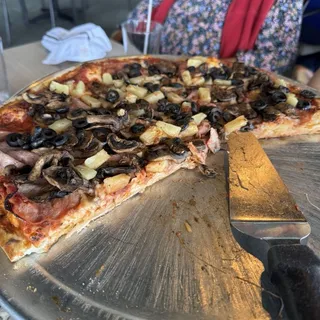 Doms Hawaiian Pizza