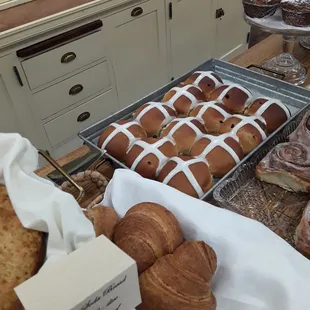 hot cross buns