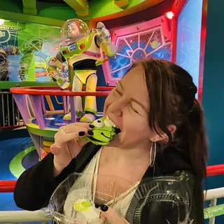 Jizelle W.