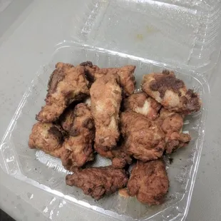 Definitely NOT Buffalo Wings.. 7-11 has better wings
