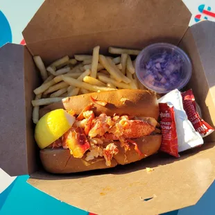 lobster roll, drawn butter, cole slaw and fries