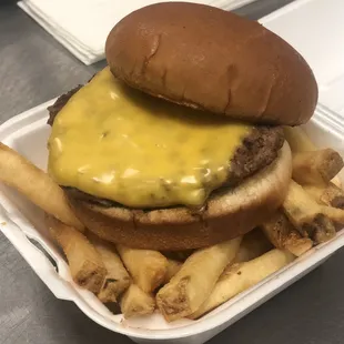 Kids Cheeseburger Combo